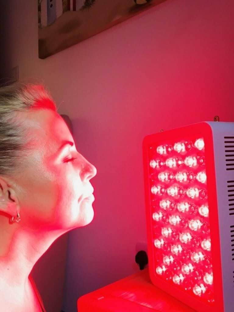 Helios 2 Series 300W Red Light Therapy Lamp – Targeted Red & Near Infrared Treatment